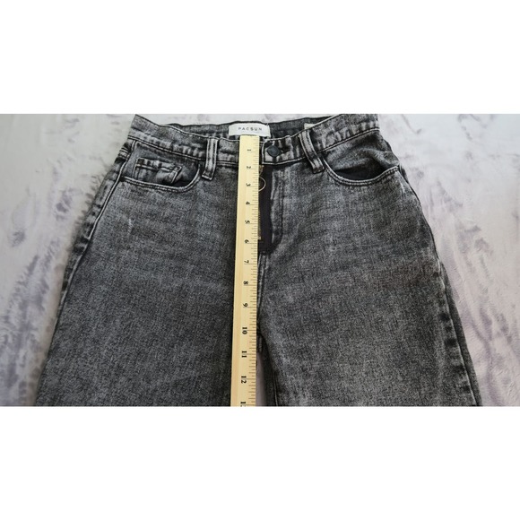 Pacsun Women's Acid‎ Wash Black Vintage Icon Raw Hem Denim Jeans. Size 25 - Picture 8 of 10